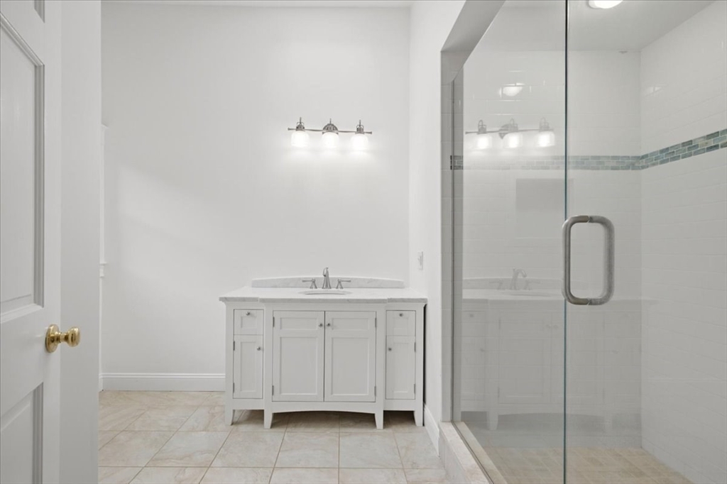 320 First Parish Road Scituate, MA 02066 - Photo 19 of 34