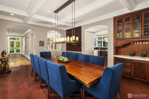 $6,590,000 | 5608 Tara Drive, Freeland, WA 98249