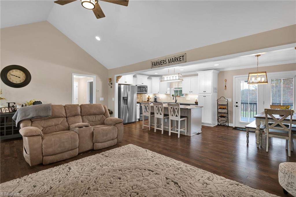 183 Carter Road Reidsville, NC 27320 - Photo 8 of 47
