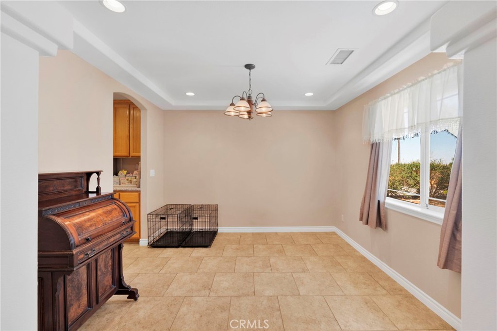 12472 Oasis Road Pinon Hills, CA 92372 - Photo 8 of 58