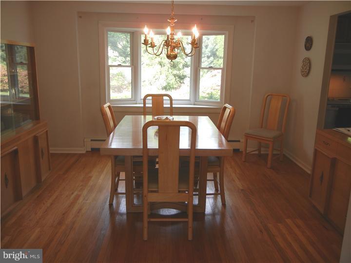 704 Blue Hill Road Wallingford, PA 19086 - Photo 3 of 25 Dining Room