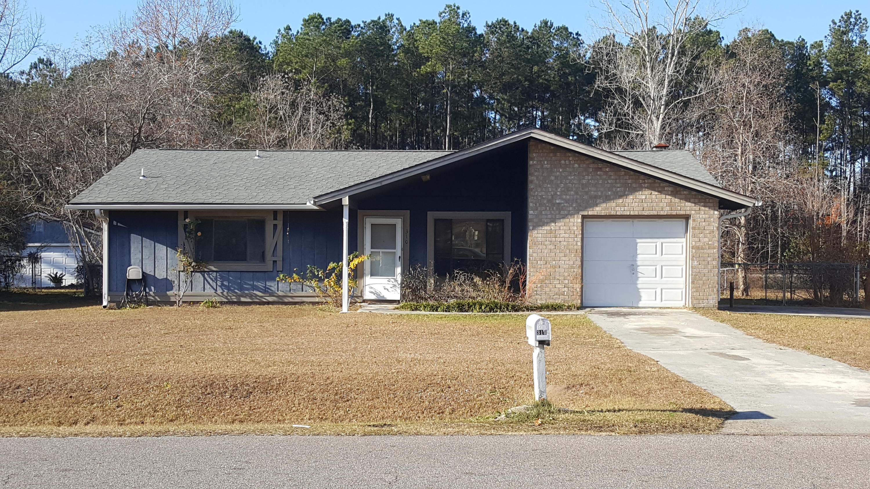 310 State Rd S-8-977 Moncks Corner, SC 29461 - Photo 1 of 22 20171221_144920 (1)