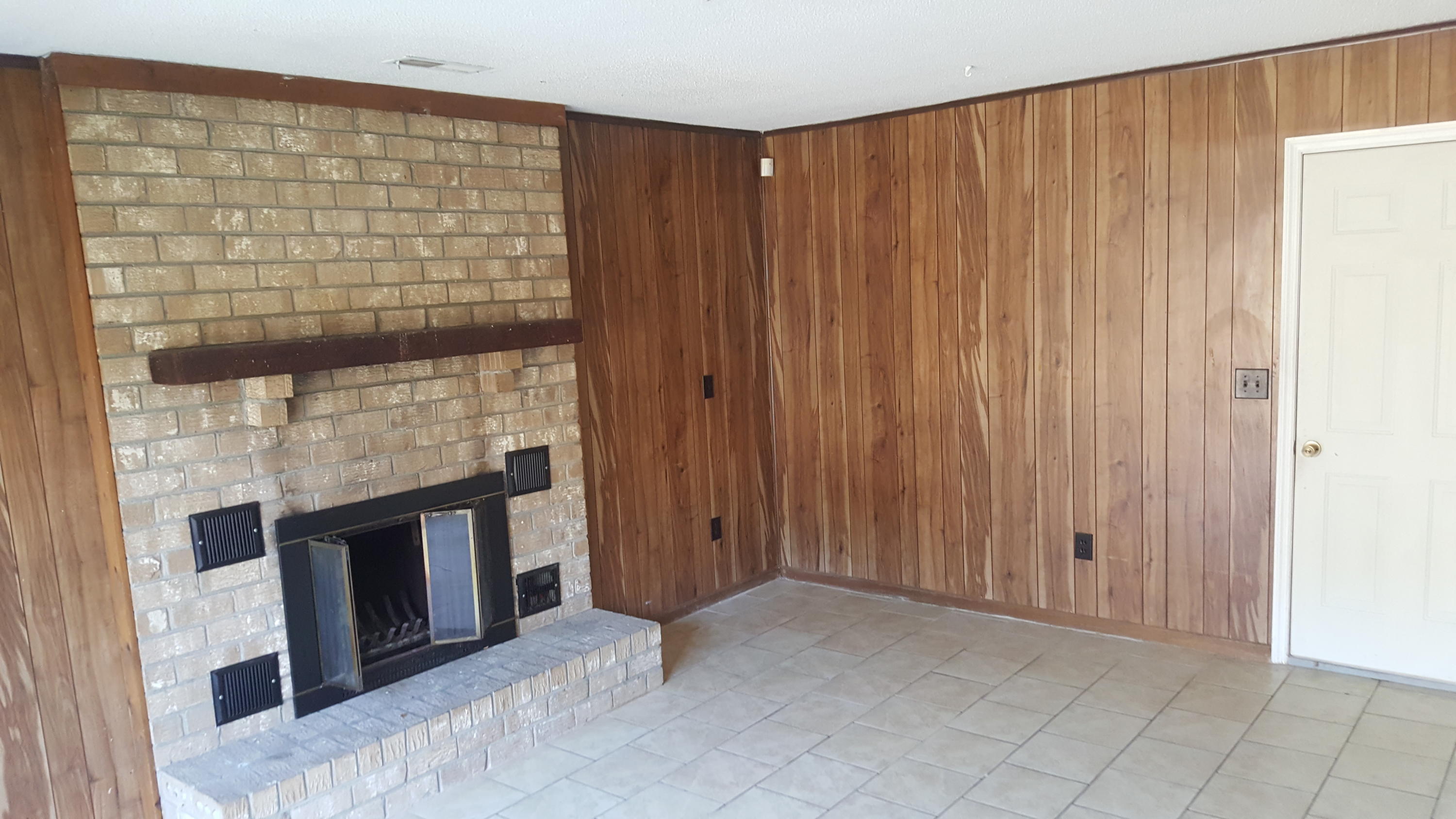 310 State Rd S-8-977 Moncks Corner, SC 29461 - Photo 3 of 22 20171221_143517