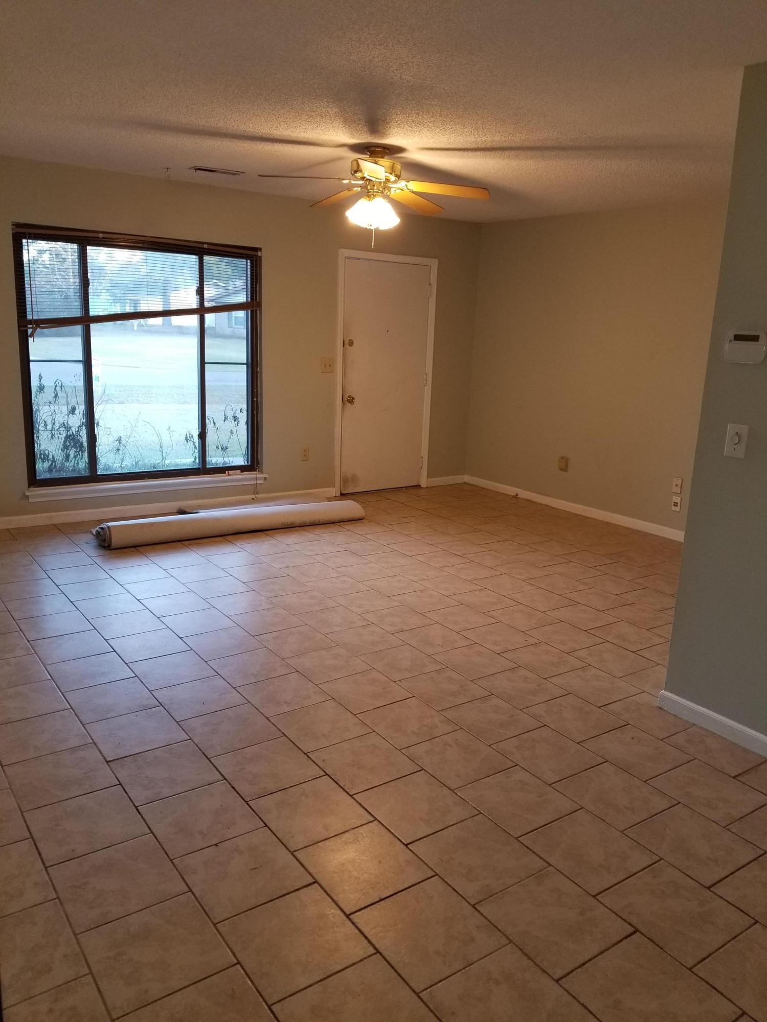 310 State Rd S-8-977 Moncks Corner, SC 29461 - Photo 7 of 22 20180223_175212