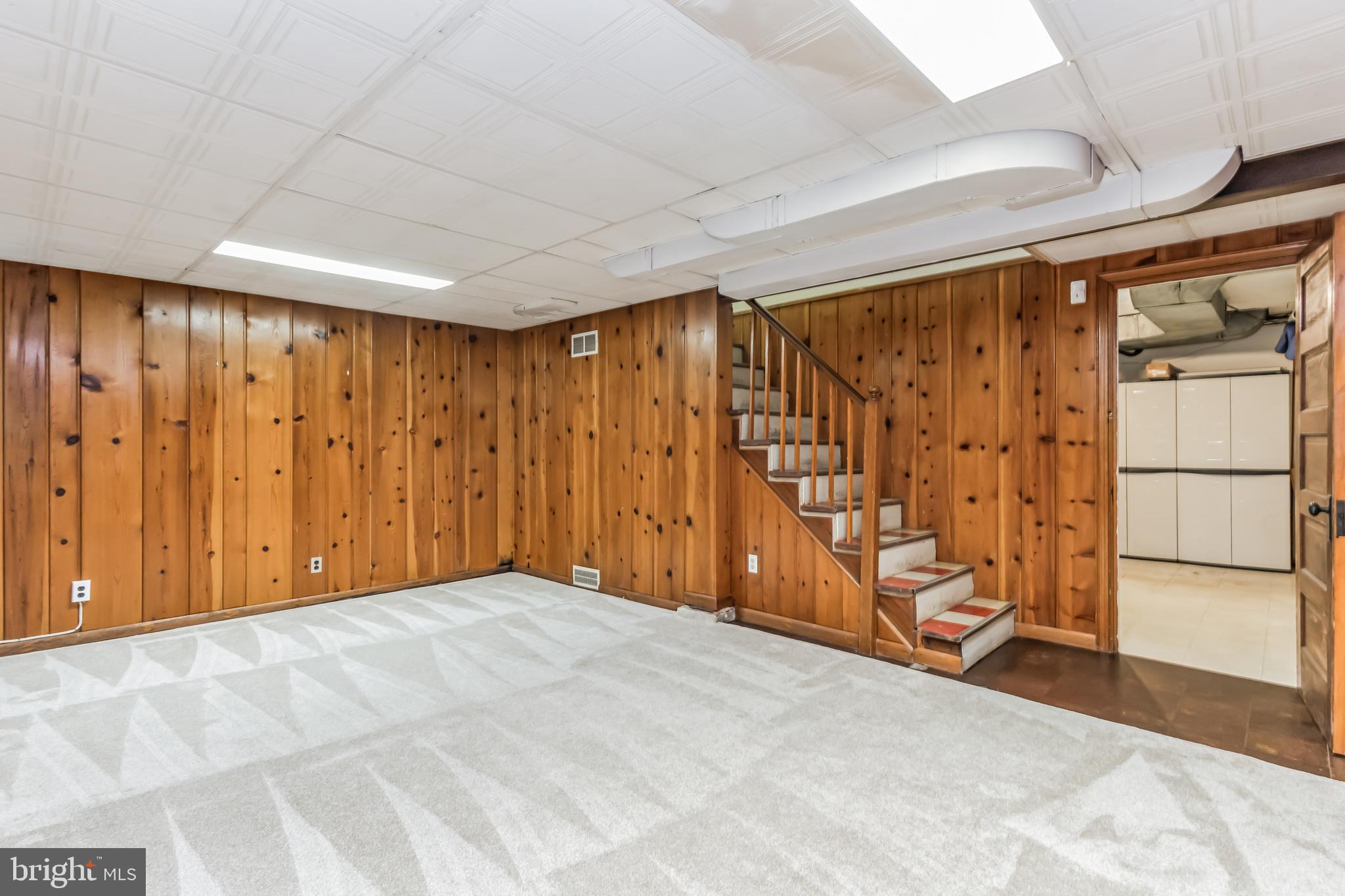 9410 Colesville Road Silver Spring, MD 20901 - Photo 25 of 38 Recreation room toward laundry