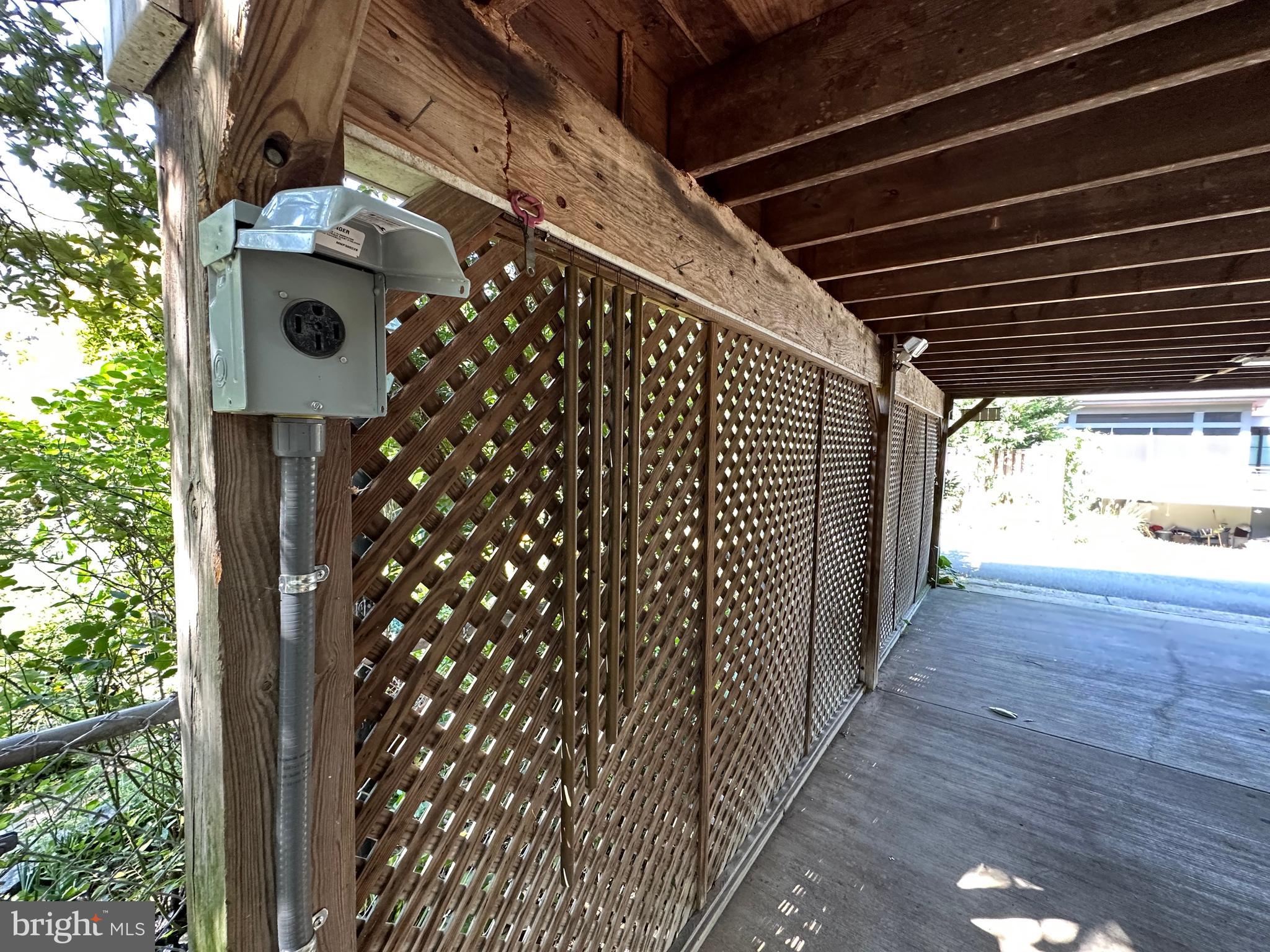 9410 Colesville Road Silver Spring, MD 20901 - Photo 31 of 38 Charging outlet for electric car