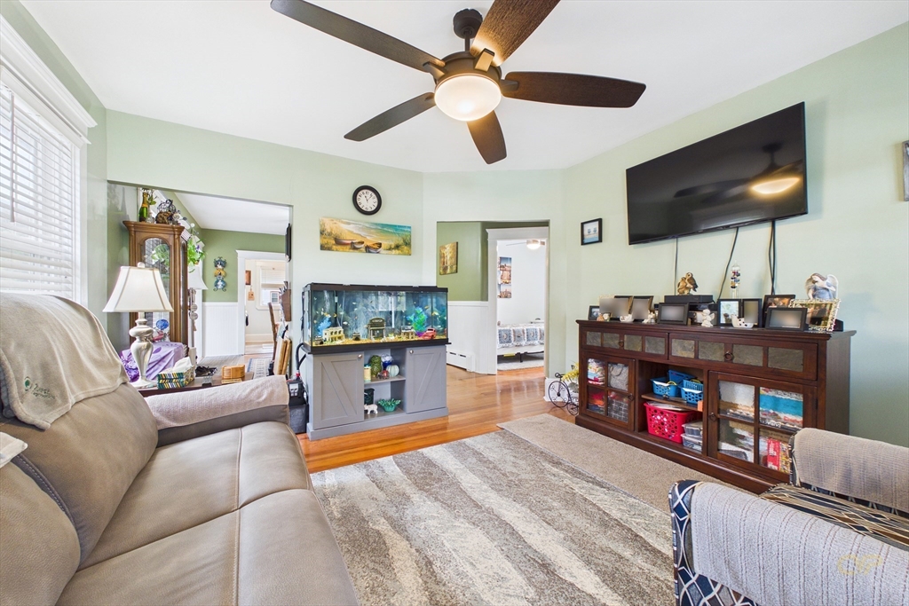 21 Sycamore Street Fairhaven, MA 02719 - Photo 6 of 22