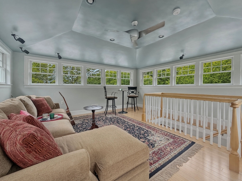 70 Warren Avenue Harvard, MA 01451 - Photo 38 of 41