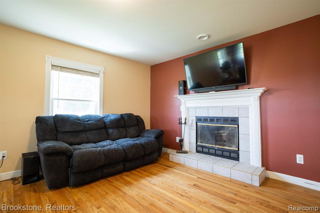 873 Minor Road Memphis, MI 48041 - Photo 9 of 38