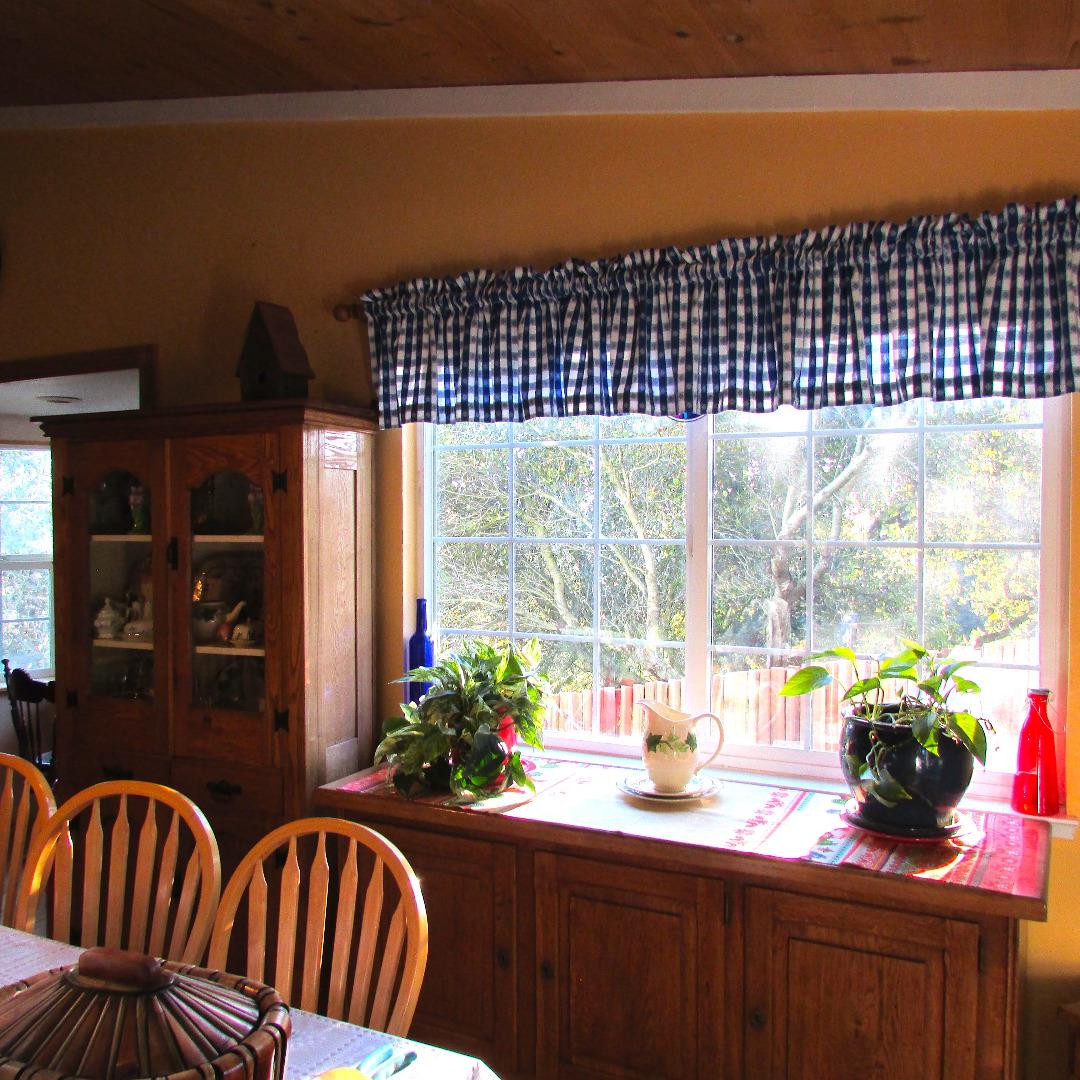18745 Moro Road Salinas, CA 93907 - Photo 12 of 22 Gallery Image 12
