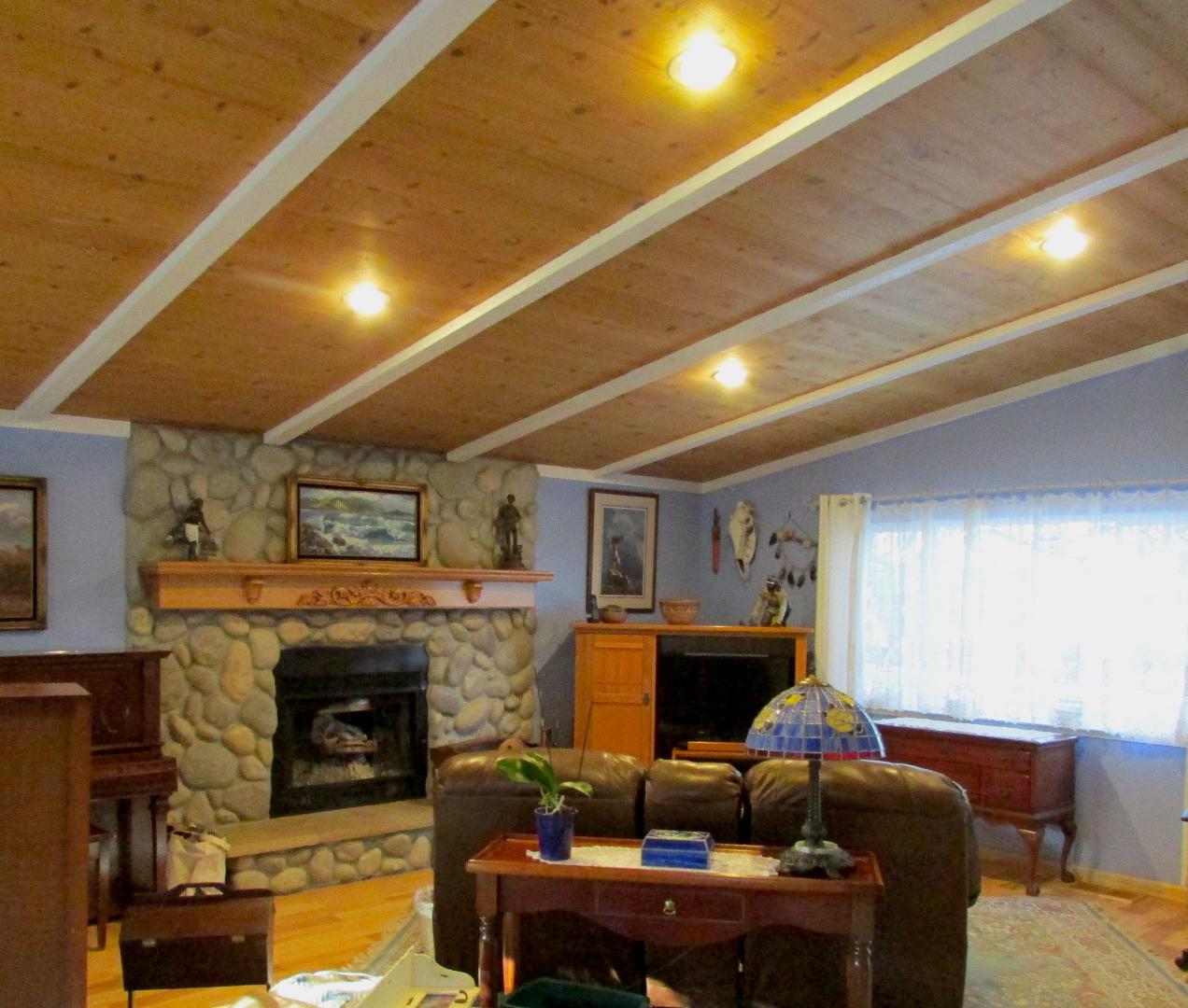 18745 Moro Road Salinas, CA 93907 - Photo 6 of 22 Gallery Image 6