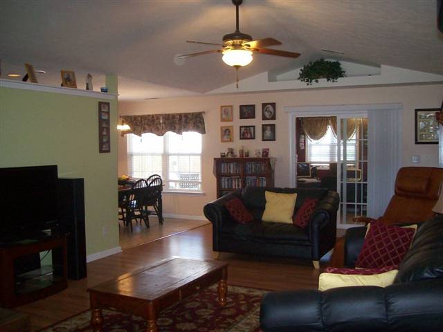 9824 Conifer Lane Murrells Inlet, SC 29576 - Photo 2 of 13 Gallery Image 2