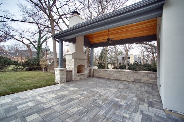 344 Forest Road Hinsdale, IL 60521 - Photo 24 of 25 a view of a backyard with a garden and trees