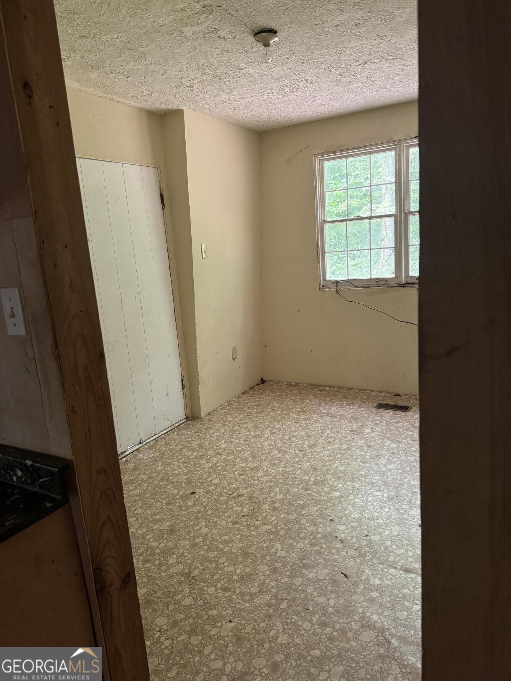 780 Bellamy Road Lula, GA 30554 - Photo 6 of 26