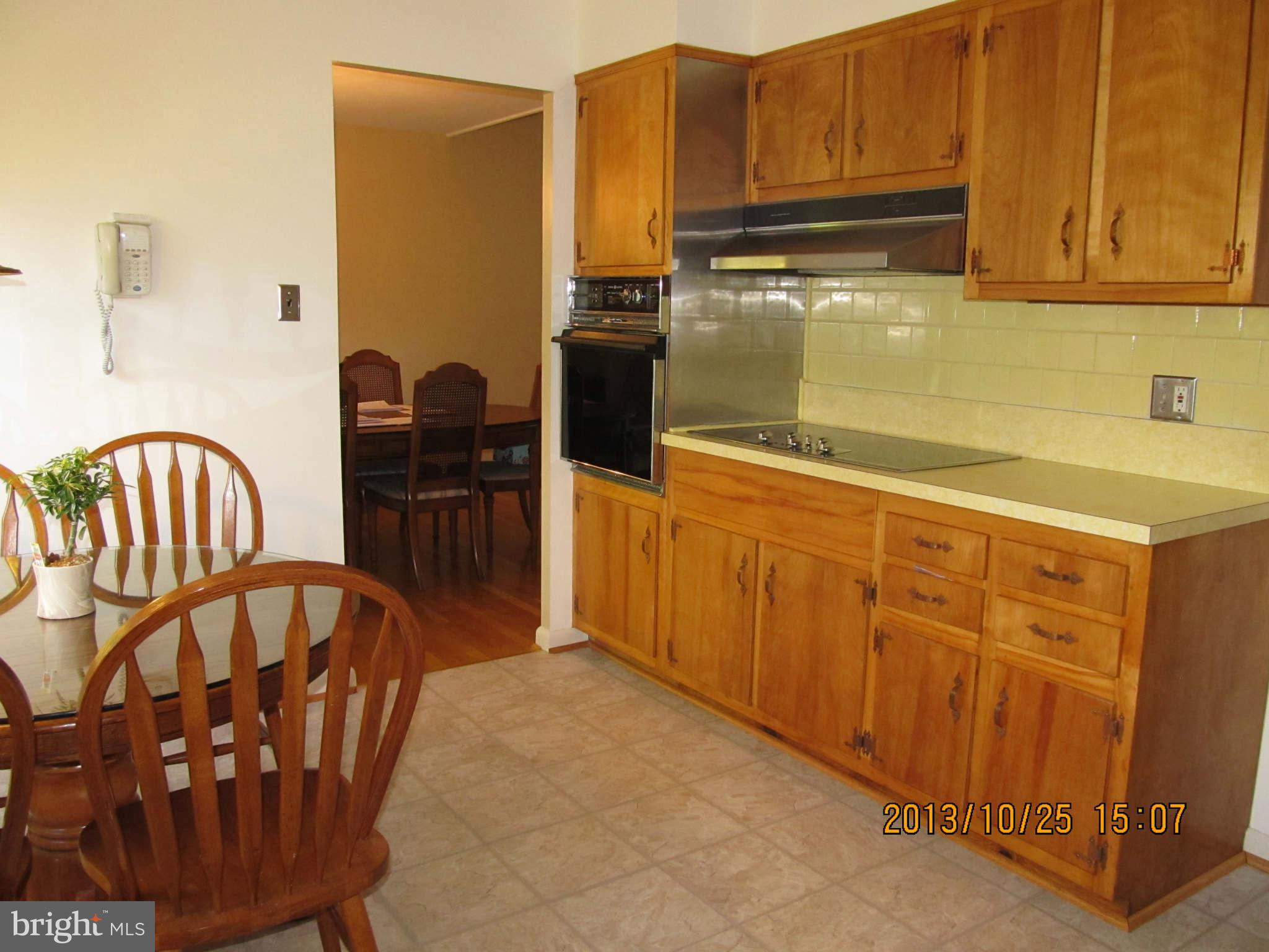 6307 Redwing Road Bethesda, MD 20817 - Photo 9 of 24 Kitchen