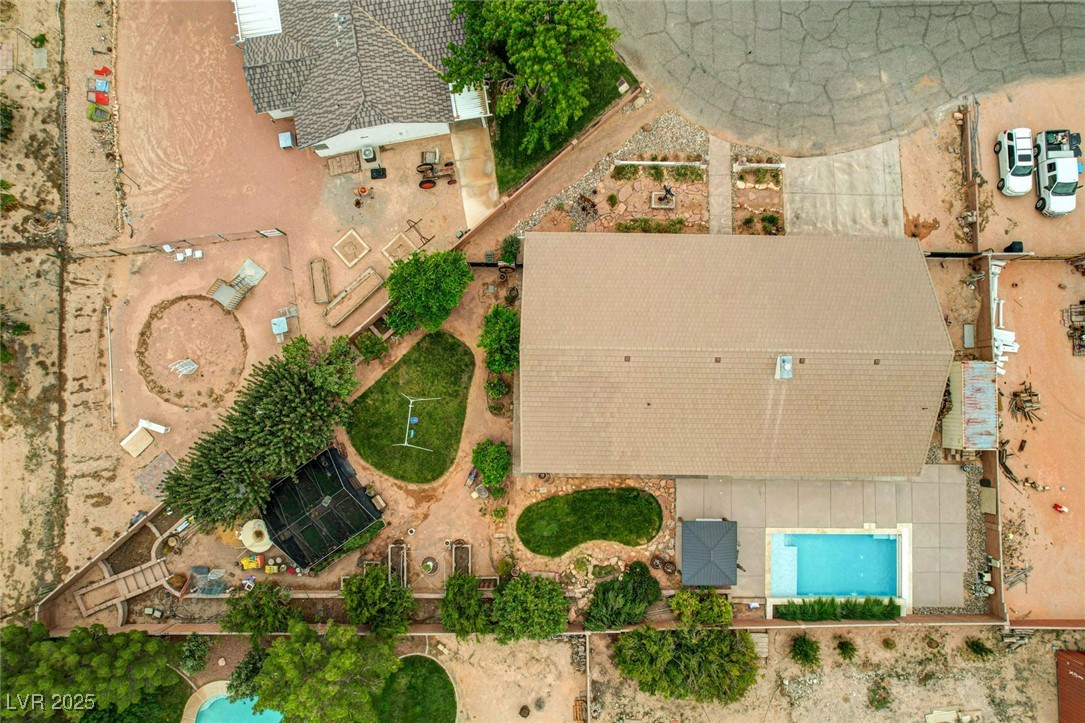 1140 Mahoney Avenue Logandale, NV 89021 - Photo 9 of 51 Aerial view of a pool