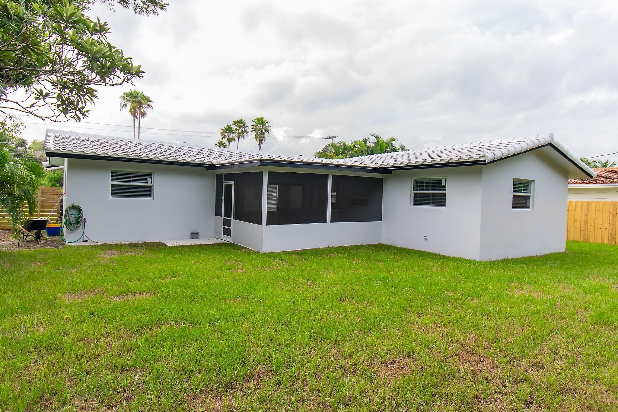 208 Southwest 12th Avenue Boca Raton, FL 33486 - Photo 6 of 10 208 (43)