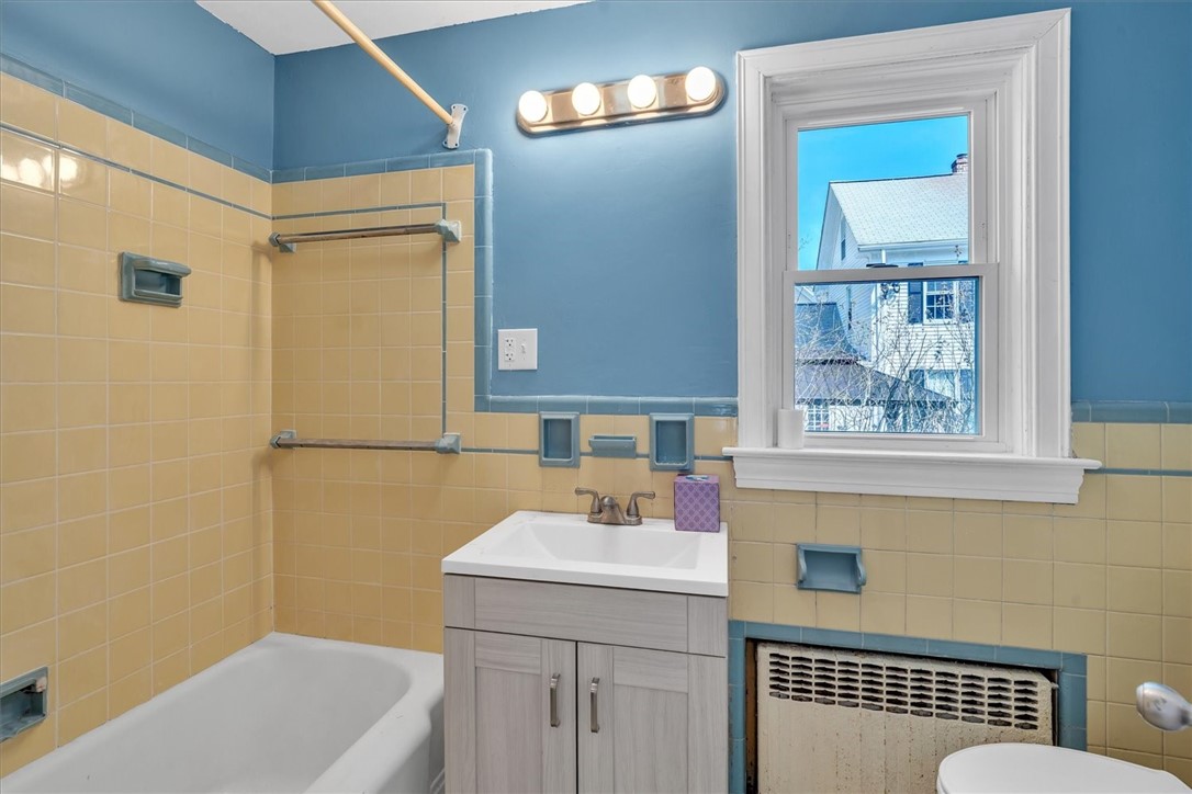 32 Summer Street Woonsocket, RI 02895 - Photo 22 of 48