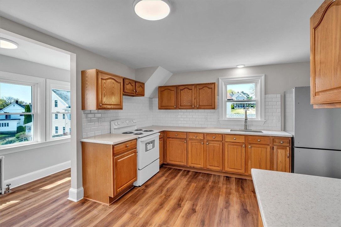 32 Summer Street Woonsocket, RI 02895 - Photo 37 of 48