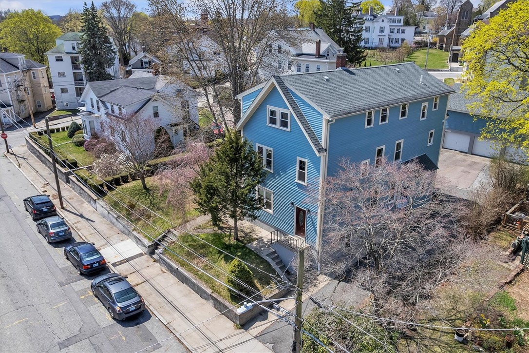 32 Summer Street Woonsocket, RI 02895 - Photo 5 of 48