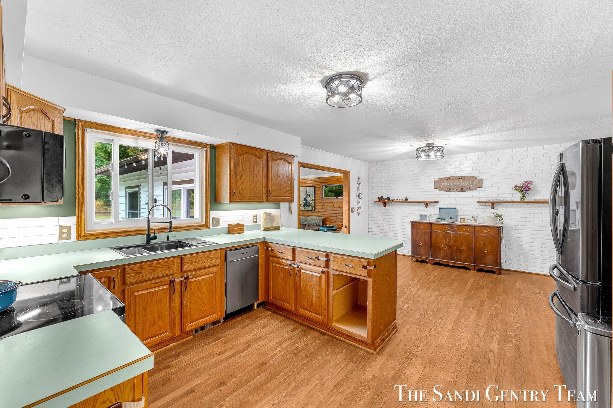 6890 14th Street Spring Lake, MI 49456 - Photo 16 of 50 11-AIV00364