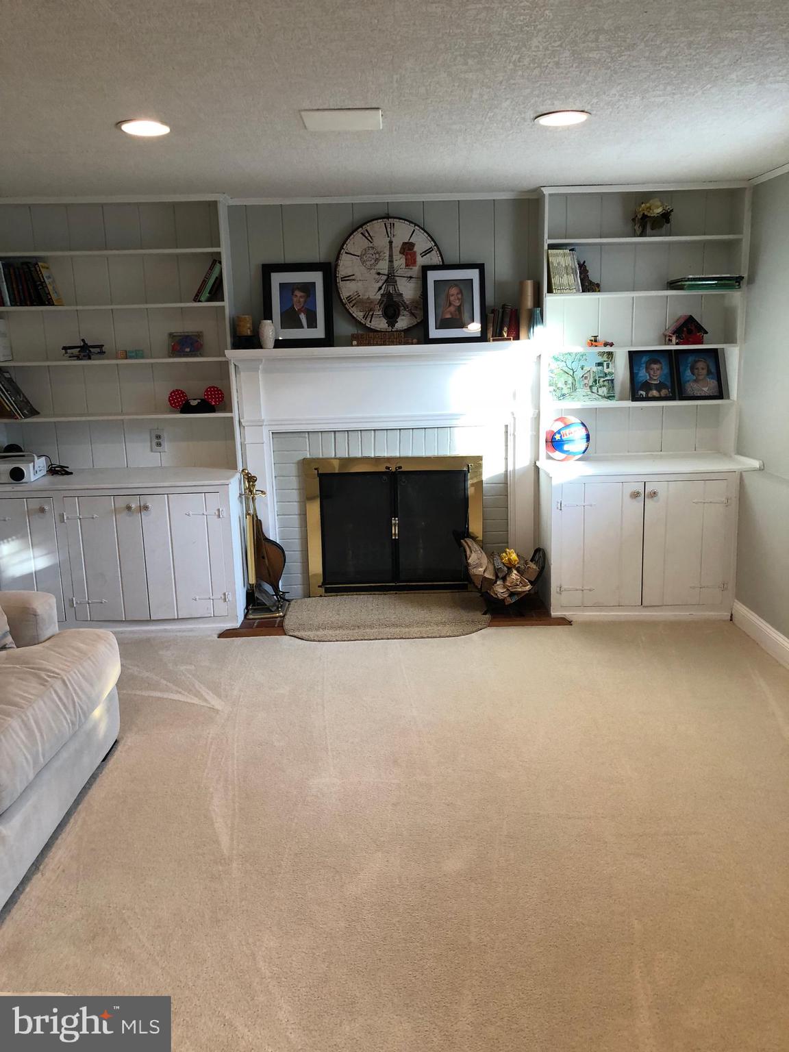 8211 Alston Road Baltimore, MD 21204 - Photo 13 of 41 Family Room