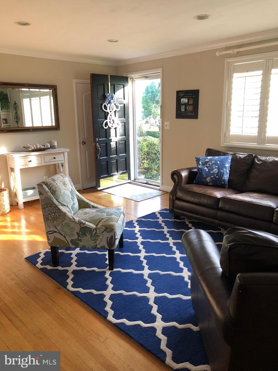 8211 Alston Road Baltimore, MD 21204 - Photo 5 of 41 Living Room