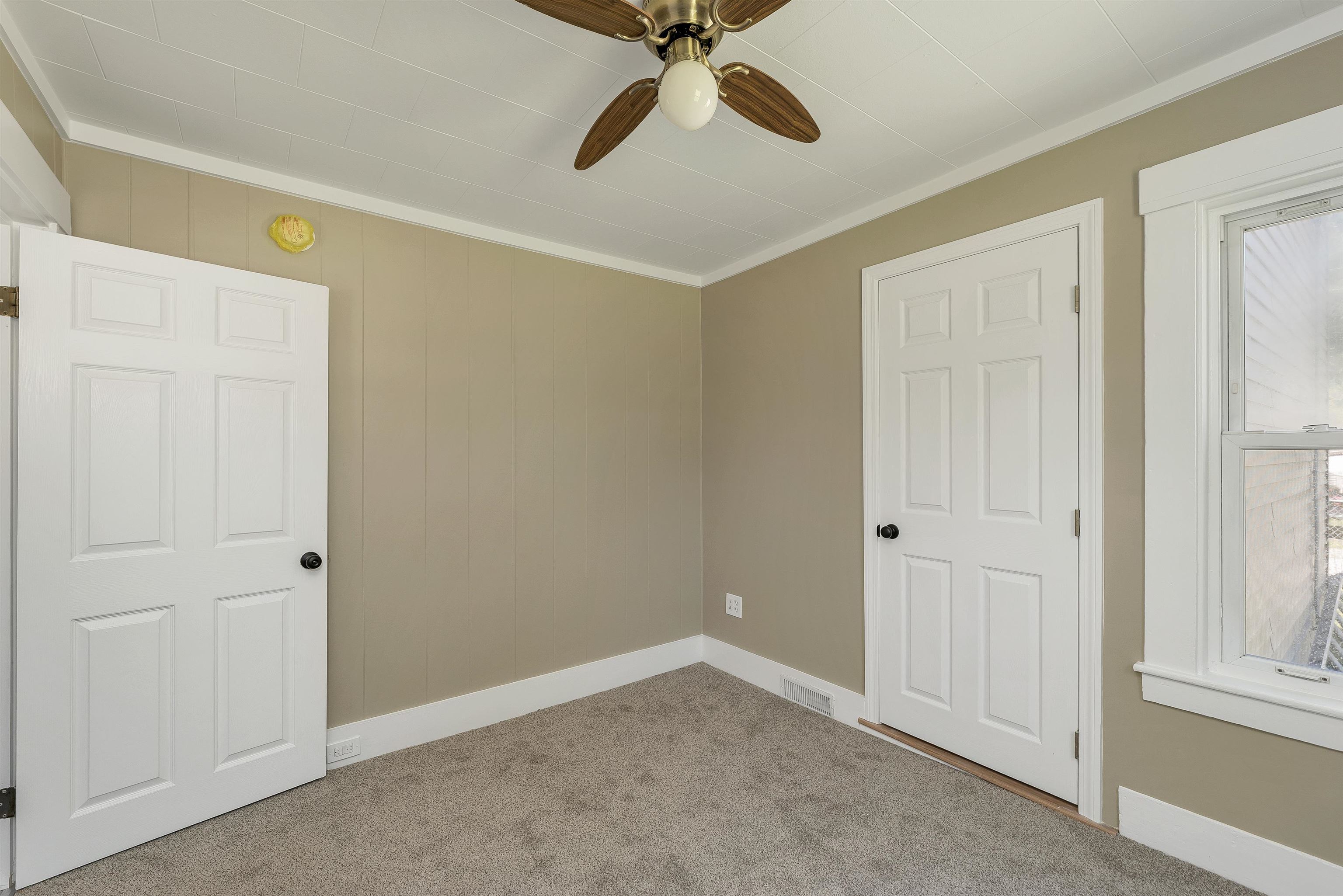 16 Brook Street Derry, NH 03038 - Photo 38 of 60