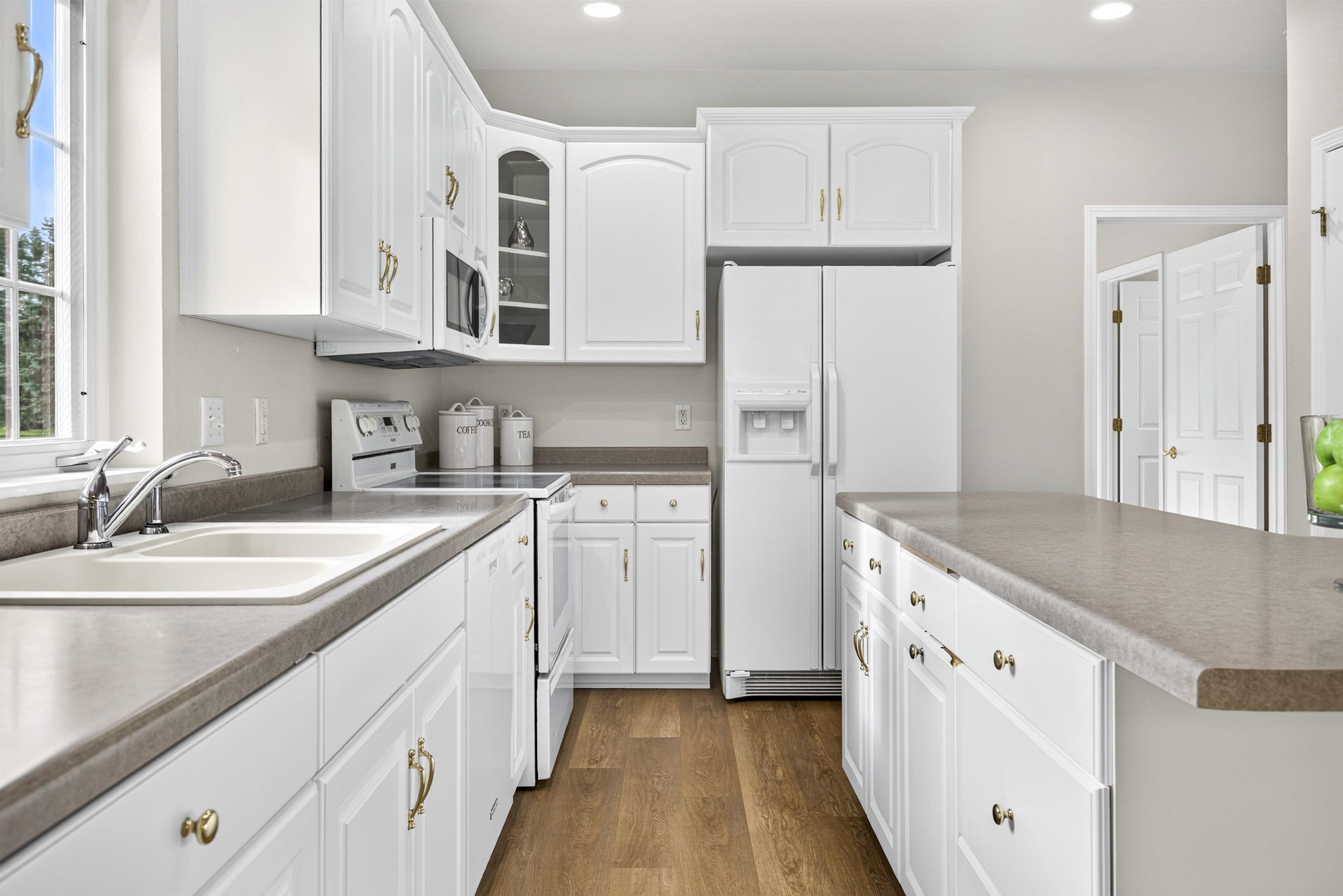 1057 Windtree Drive, Unit 48 Appleton, WI 54914 - Photo 22 of 54 Gallery Image 22
