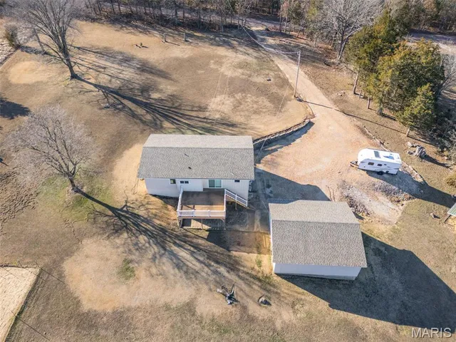 $305,000 | 2950 Stone House Road, De Soto, MO 63020