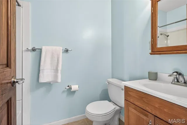 $305,000 | 2950 Stone House Road, De Soto, MO 63020