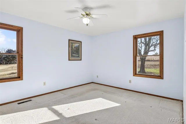 $305,000 | 2950 Stone House Road, De Soto, MO 63020