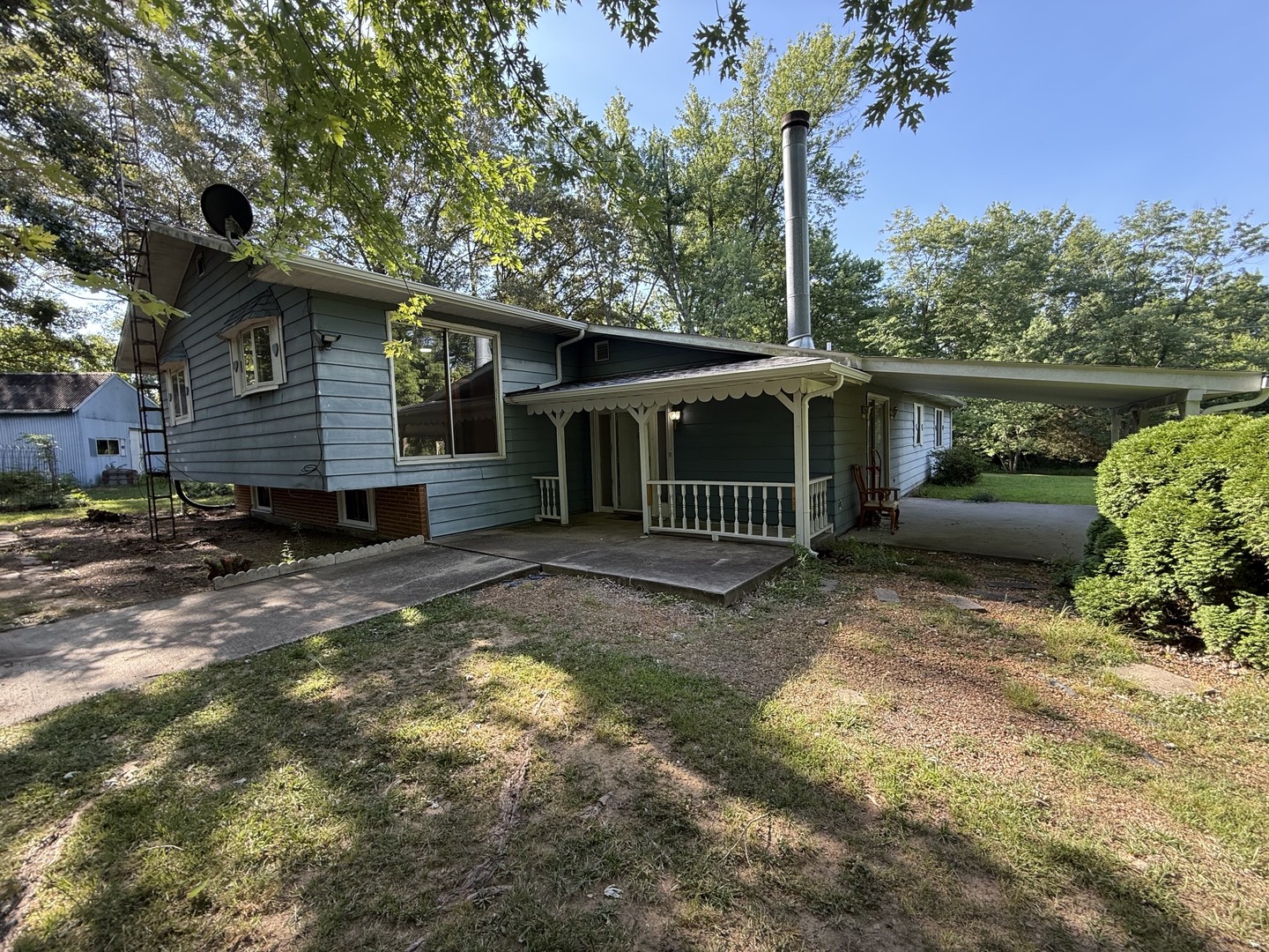 19309 Corinth Road Pittsburg, IL 62974 - Photo 2 of 31