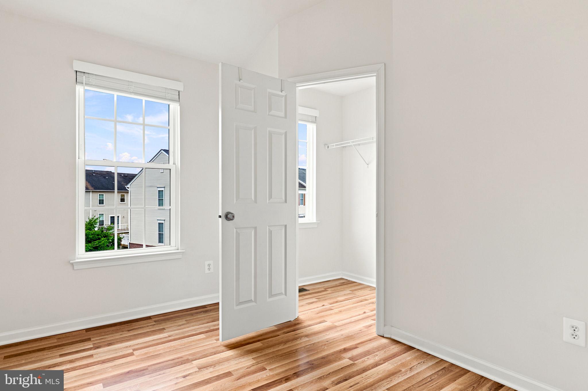 25156 Monteith Terrace Chantilly, VA 20152 - Photo 56 of 72 Bright and airy room with views.