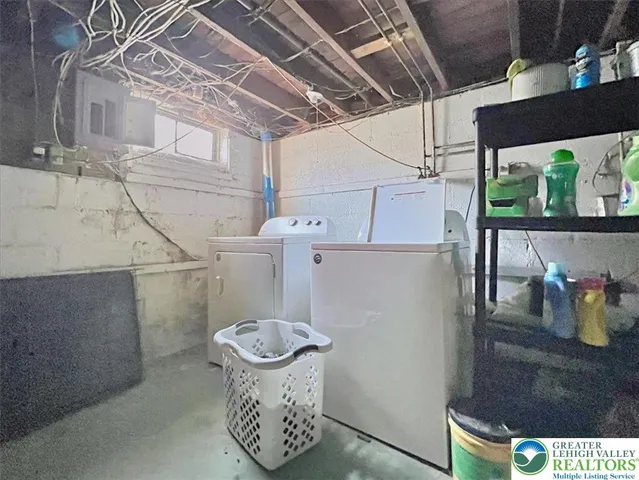 a house view with a swimming pool