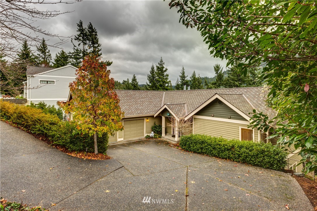 208 Sea Pines Road Bellingham, WA 98229 - Photo 4 of 34 a view of a house with a yard