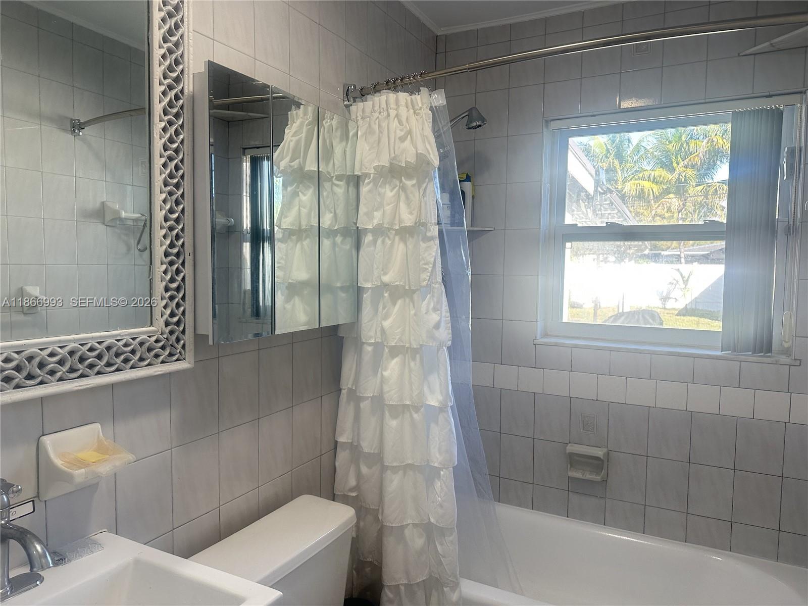 1935 Arthur Street Hollywood, FL 33020 - Photo 22 of 28