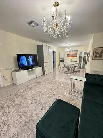 $5,900 | 1935 Arthur Street, Hollywood, FL 33020