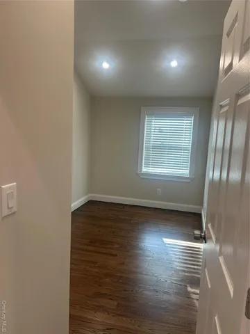 $4,500 | 147-24 224th Street, Unit SECOND | Brookville