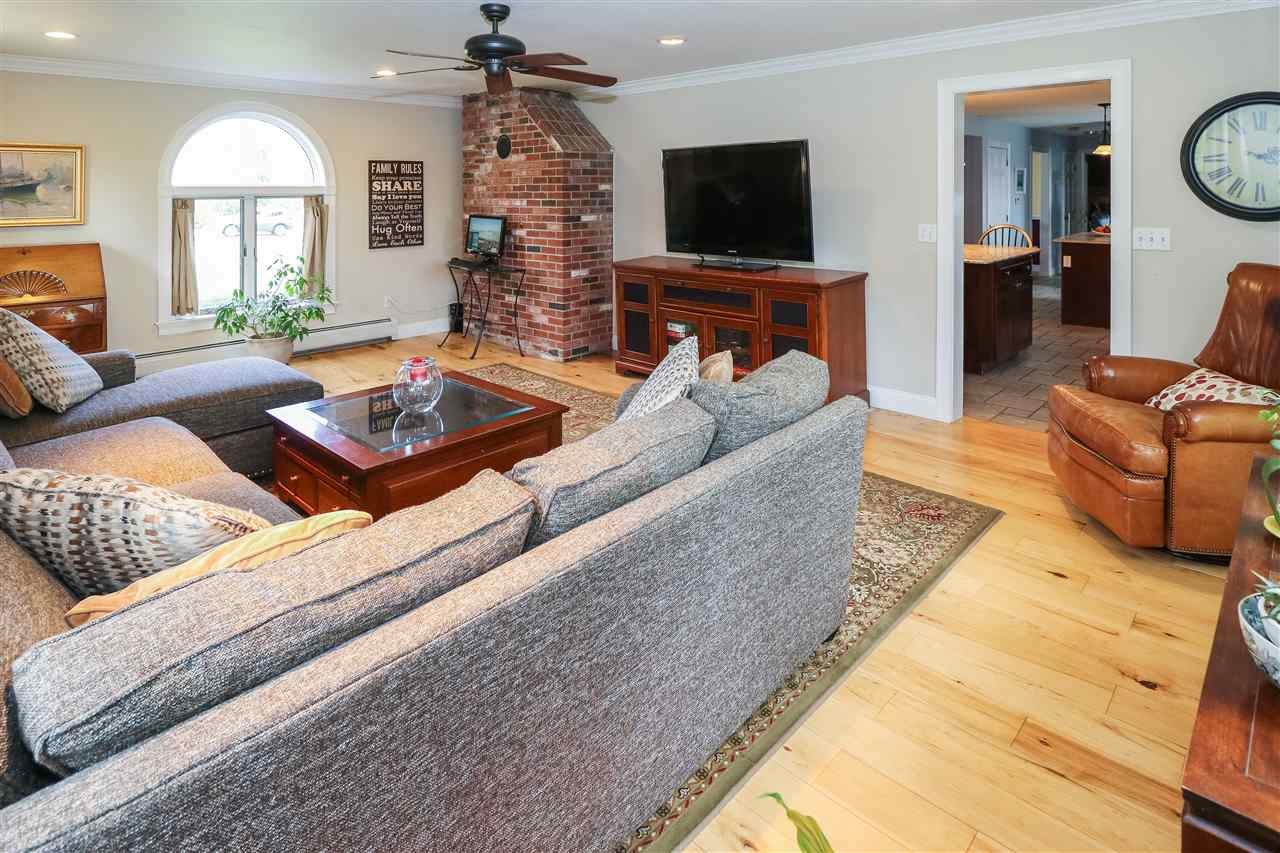 3 Smith Farm Stratham, NH 03885 - Photo 12 of 39