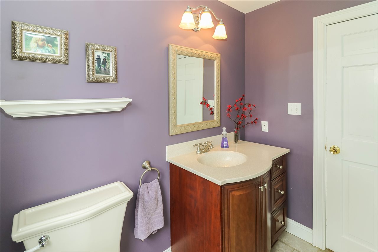 3 Smith Farm Stratham, NH 03885 - Photo 20 of 39