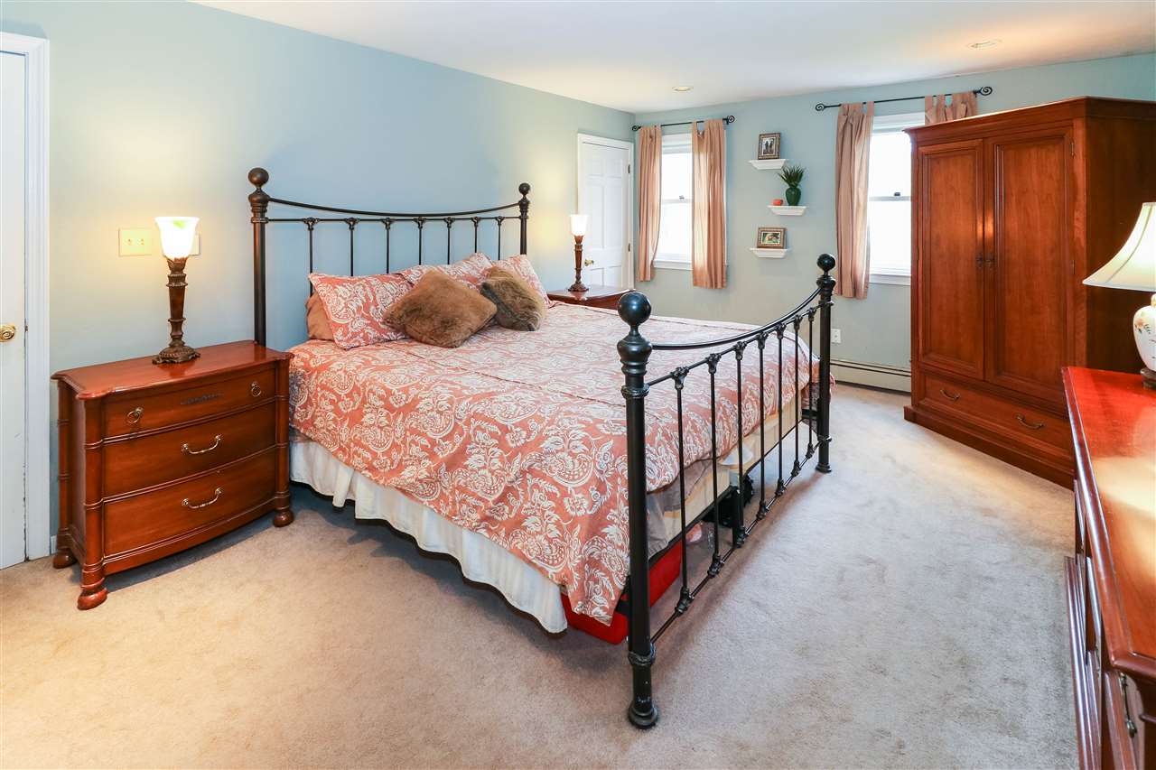 3 Smith Farm Stratham, NH 03885 - Photo 28 of 39