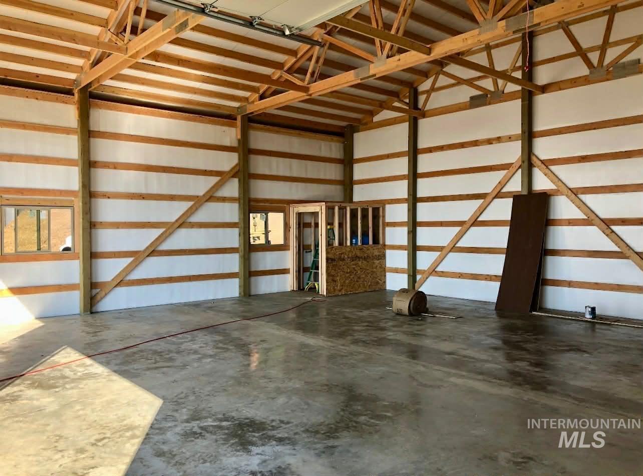 19378 Homestead Loop Lewiston, ID 83501 - Photo 39 of 42 View of garage