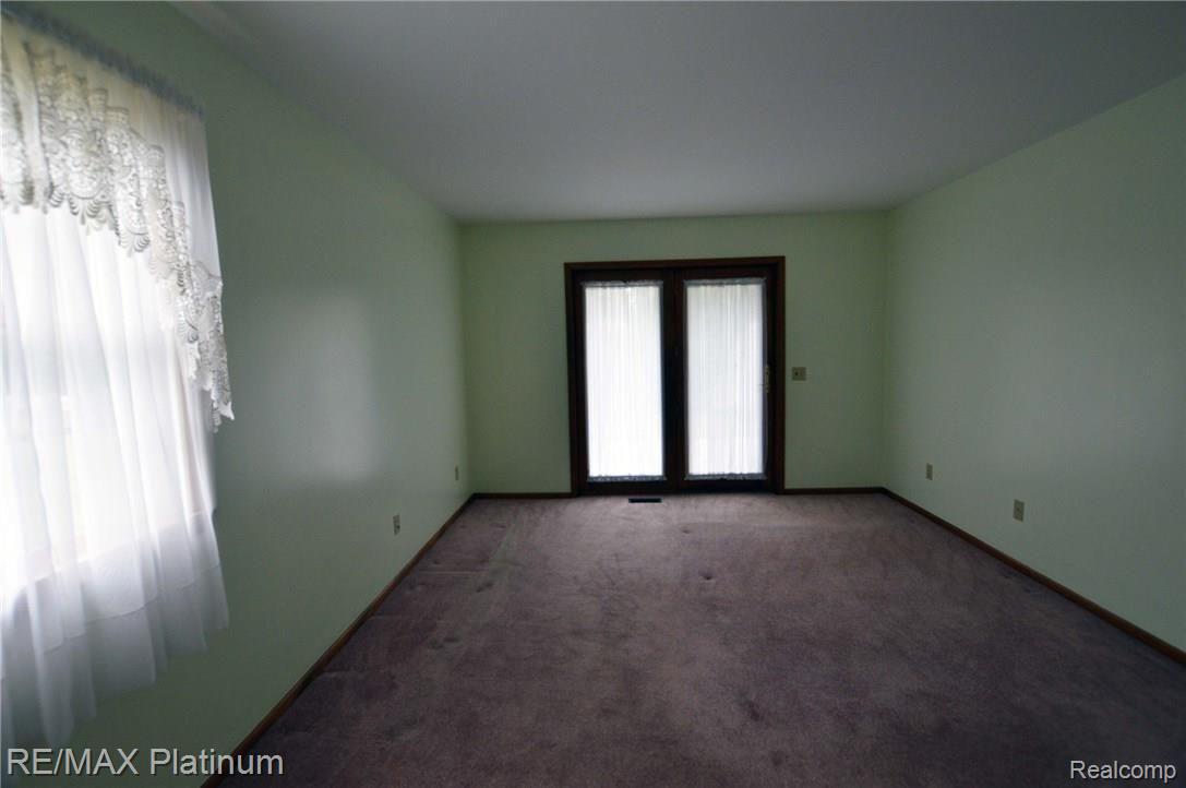 715 Riverside Drive Linden, MI 48451 - Photo 26 of 36 715_Riverside_12.jpg