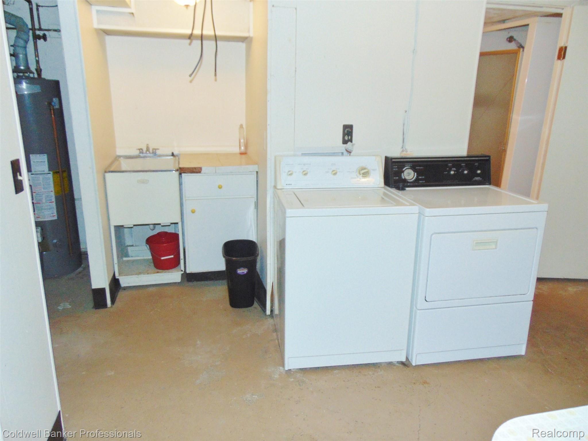 147 West Tienken Road Rochester, MI 48306 - Photo 48 of 49 laundry area