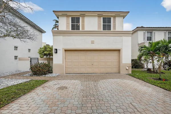 $3,750 | 7524 Northwest 1st Place, Plantation, FL 33317