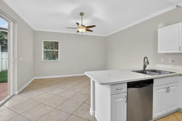 $3,750 | 7524 Northwest 1st Place, Plantation, FL 33317