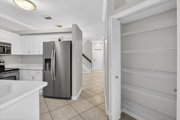 $3,750 | 7524 Northwest 1st Place, Plantation, FL 33317