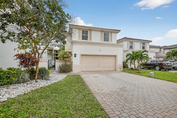$3,750 | 7524 Northwest 1st Place, Plantation, FL 33317