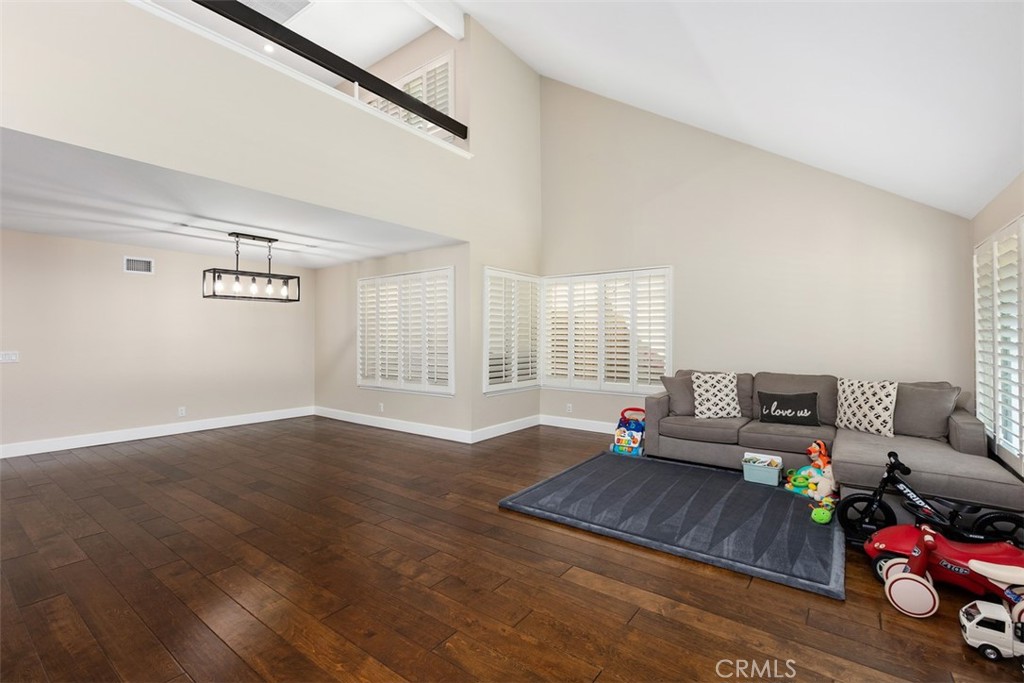 24711 Vía Del Rio Lake Forest, CA 92630 - Photo 6 of 41 Living room and dining room